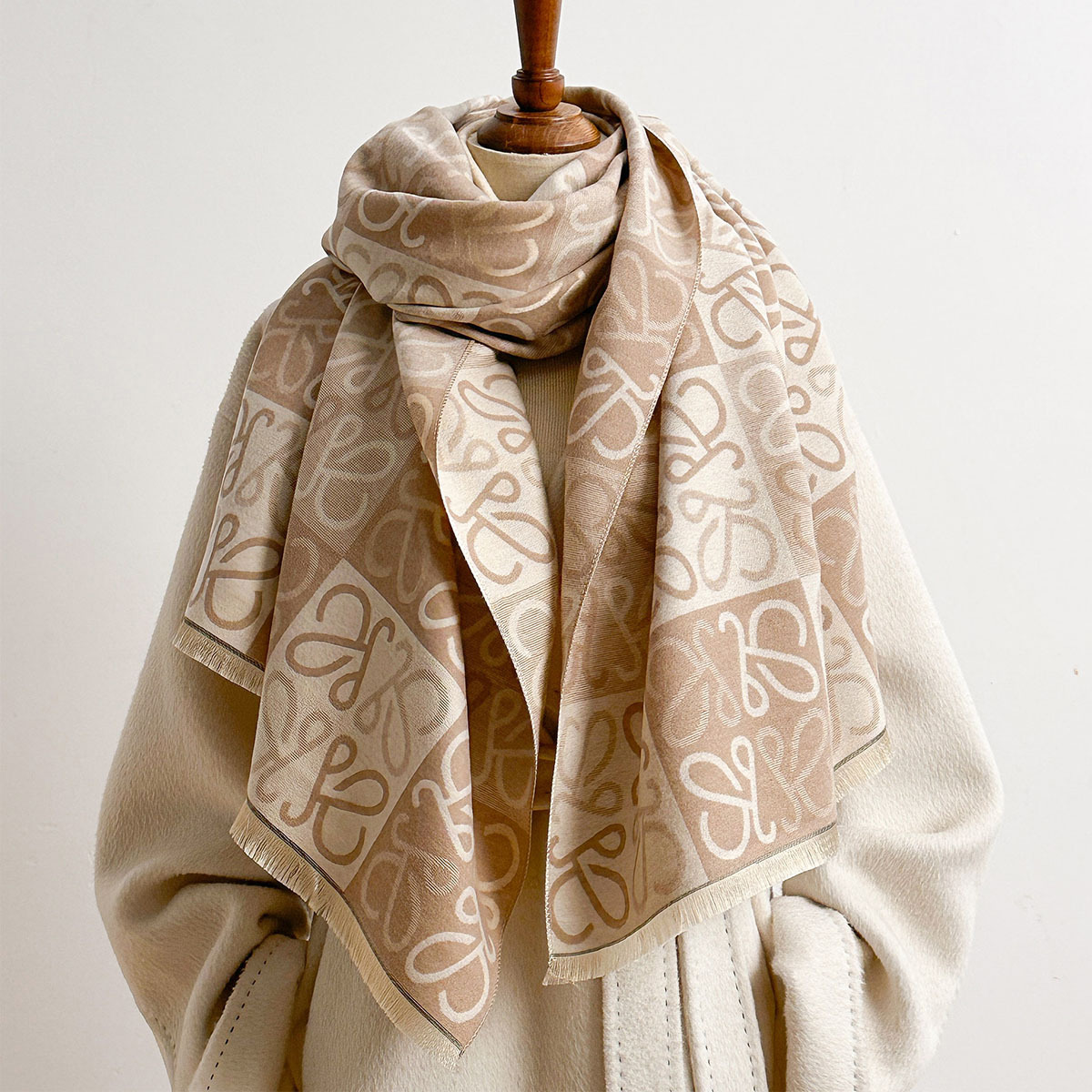 Écharpe femme automne 2026, ca - Cashmere Scarf avis et prix