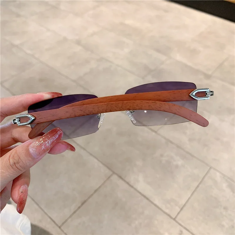 Petites lunettes de soleil san - Designer Sunglasses avis et prix