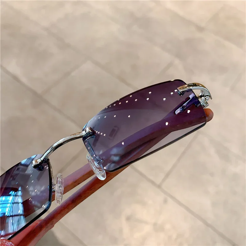 Petites lunettes de soleil san - Designer Sunglasses avis et prix