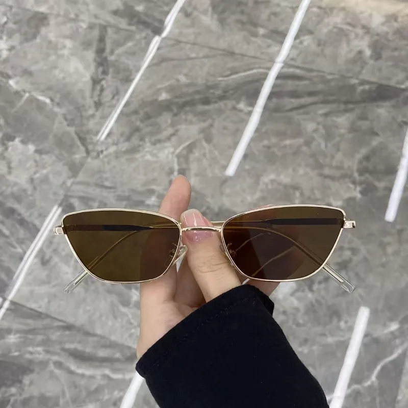 Lunettes de soleil œil-de-chat - Designer Sunglasses avis et prix