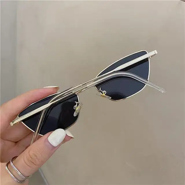 Lunettes de soleil œil-de-chat - Designer Sunglasses avis et prix