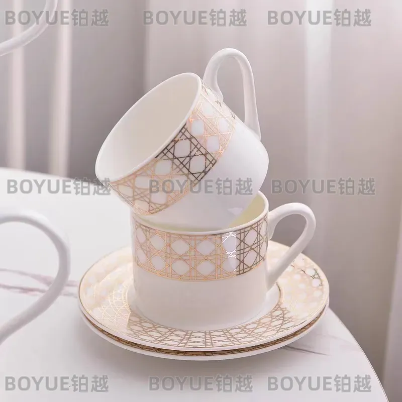 Ensemble de tasses à café en p - Luxury Gift Set avis et prix